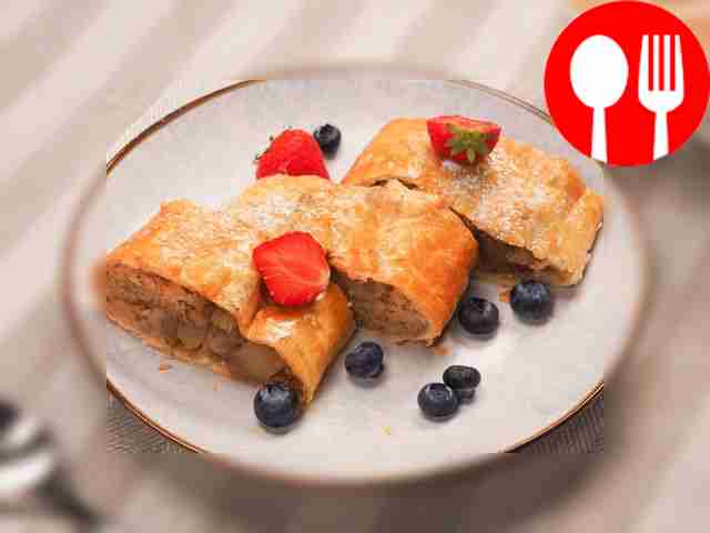 Strudel with nuts