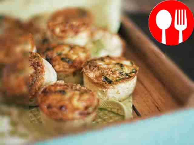 Omelette-muffins with chicken