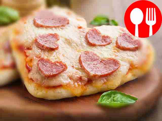 Мини-пиццы в форме сердечка