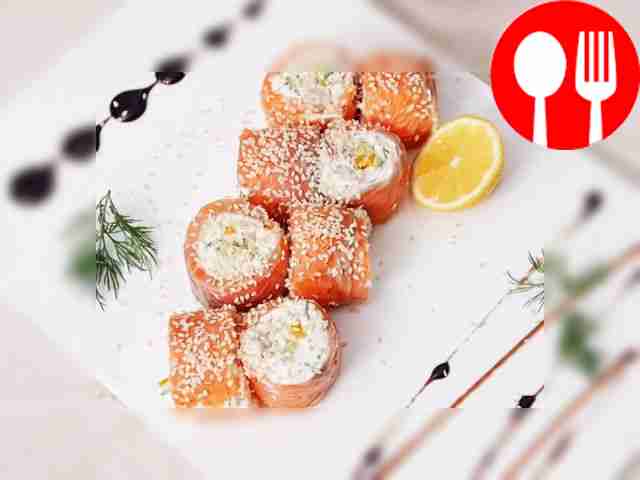 Роллы из лосося с креветками