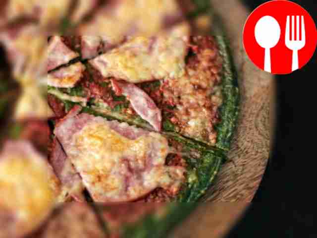 Green pizza without flour