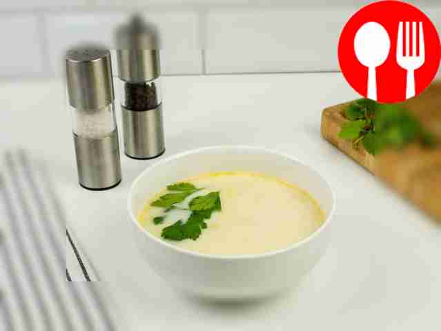 French cheese soup with chicken