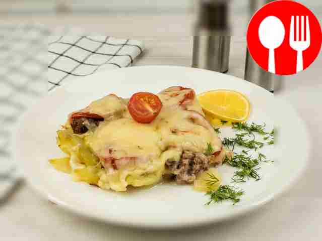 Potato casserole with ground beef and tomatoes