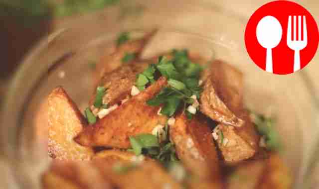 Country style potatoes with garlic