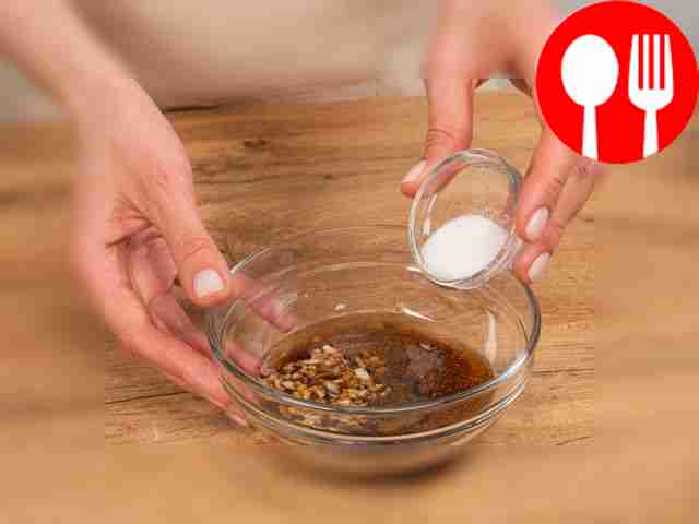 Make the marinade. Pour soy sauce, vinegar,...