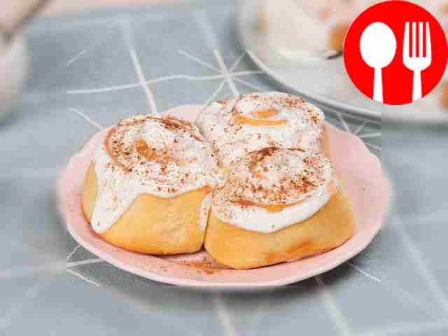 Classic Cinnabon buns