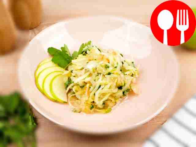 Salad with sauerkraut and apple