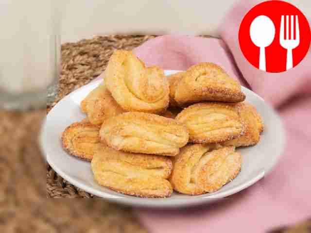 Homemade cottage cheese cookies "Crow's feet"