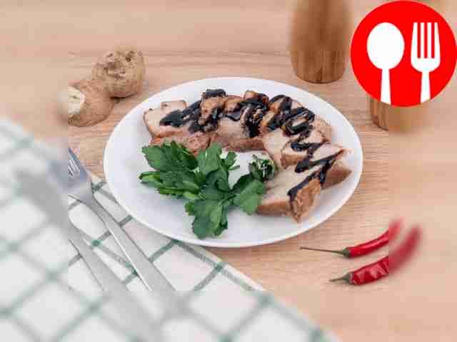 Cut the carbonade into slices and place on a...