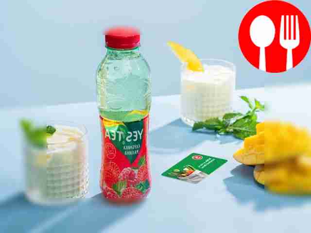 Mango lassi with green tea