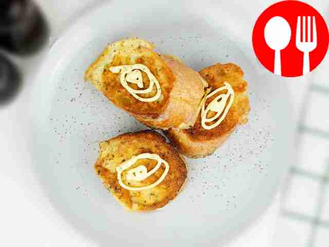 Toasts with mayonnaise