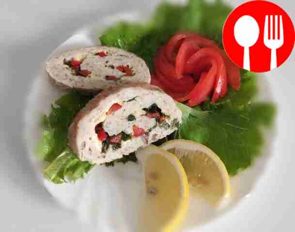 Juicy roll with minced chicken