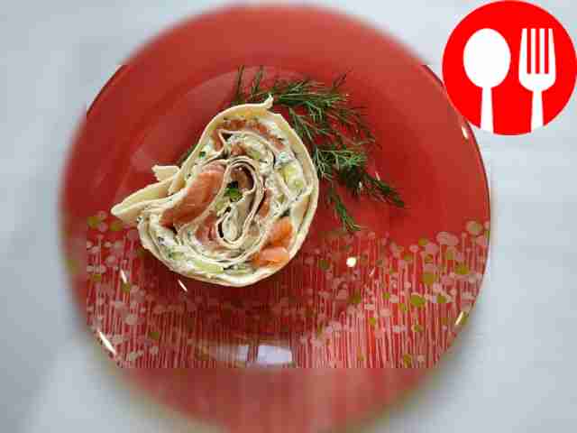 Питательный рулет с форелью