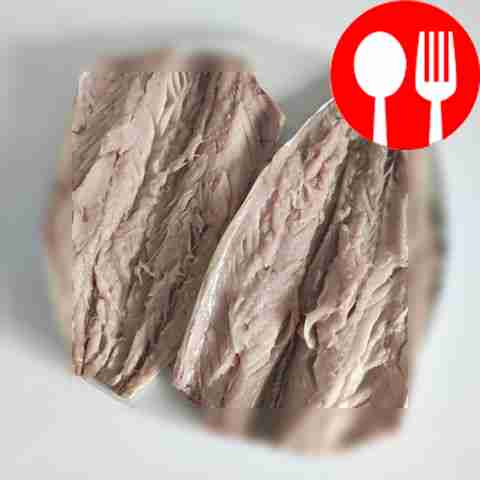 Очистив рыбу, промокните её бумажными...