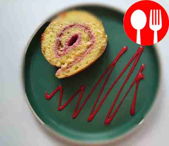 Soft roll with berries