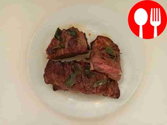 Золотистые стейки из семги