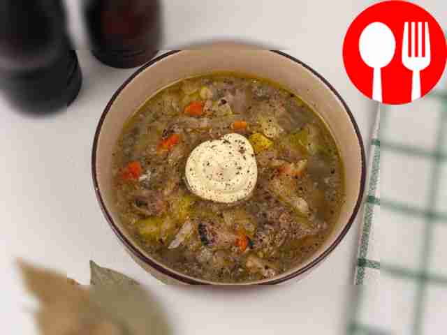 Cabbage soup with canned fish