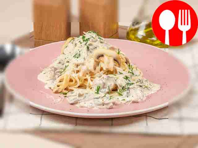 Спагетти с грибами в сливочном соусе