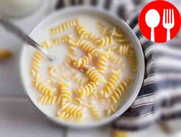 Легкий молочный суп с макаронами Light milk soup with pasta