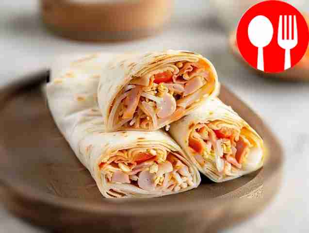 Juicy roll with ham and tomatoes