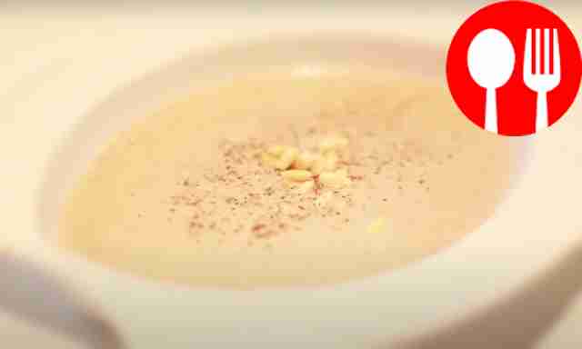 Delicate creamy champignon soup
