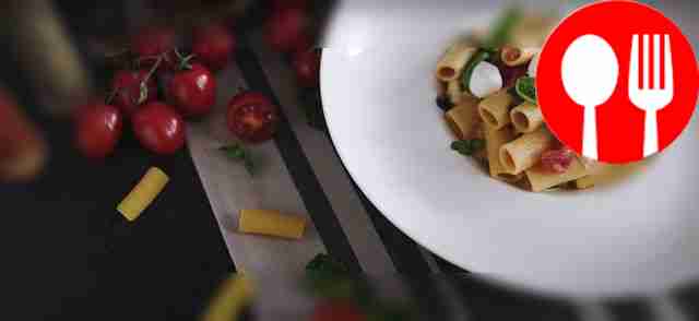 Light pasta with cheese and tomatoes