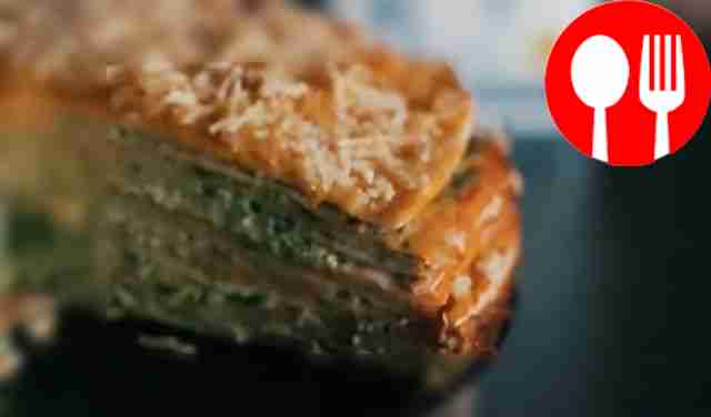 Лазанья по-русски из блинов со шпинатом и сыром
