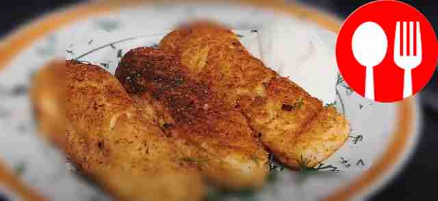 Картофельные пирожки с колбасой