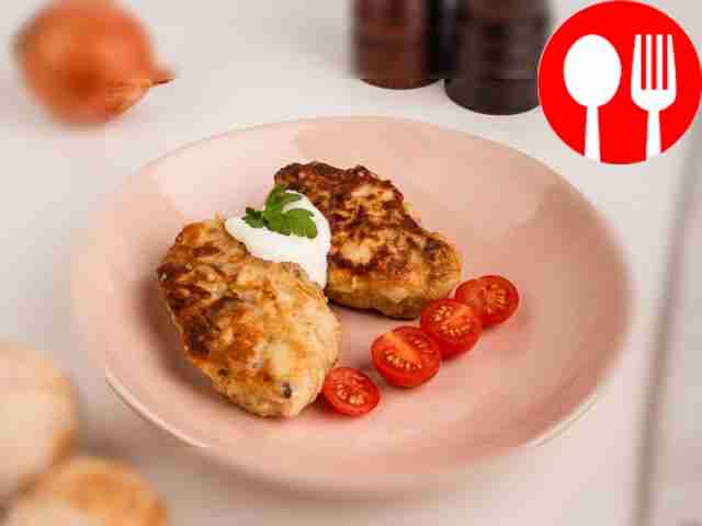 Chopped chicken cutlets with champignons, garlic and sour cream