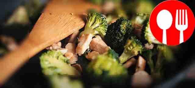 Chicken with broccoli