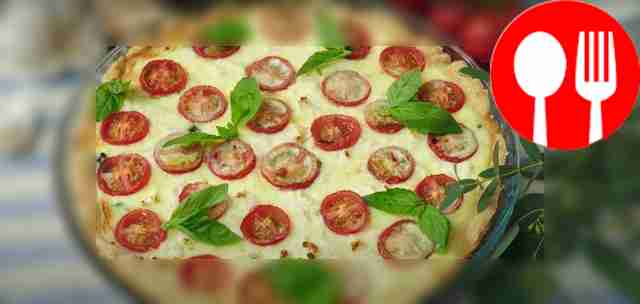 Quiche with tomatoes and spinach