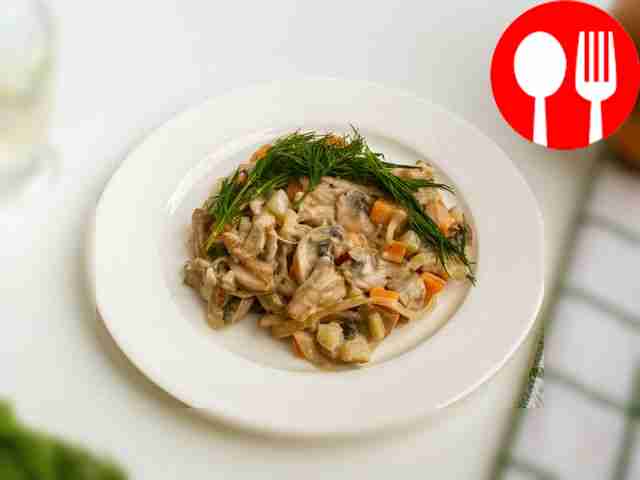 Салат с грибами и морковью