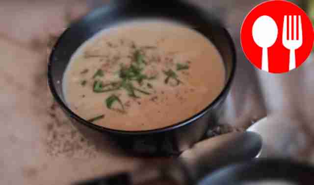 Cream soup with chicken and brown rice