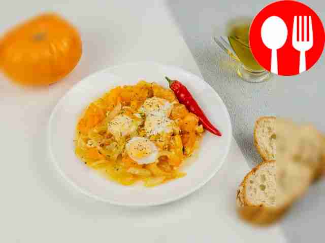 Shakshuka with quail eggs