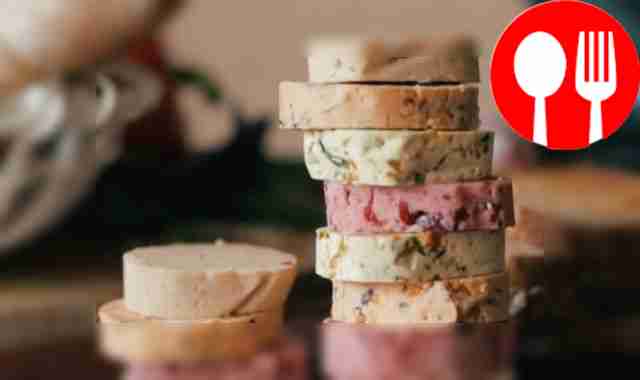 Butter with bell pepper and green onions