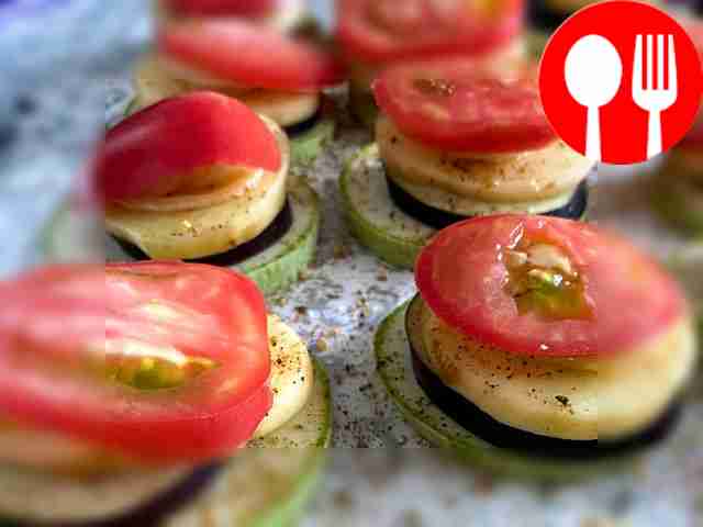 Place the fried onion on the eggplant,...