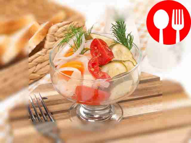 Pickled cucumbers with tomatoes and carrots