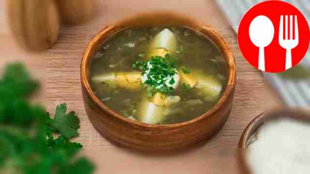 Cabbage soup with sorrel