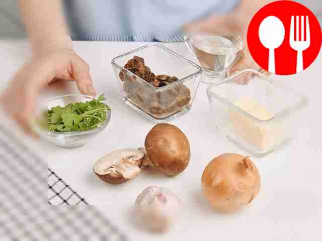 Rinse the mushrooms and greens and dry with a...