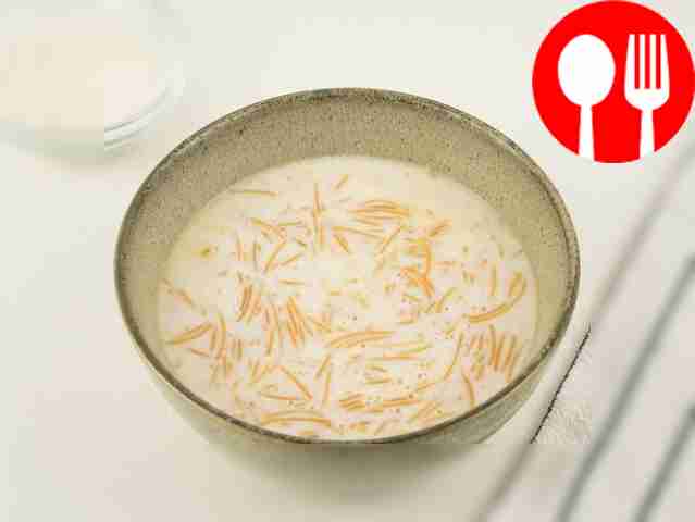 Sweet milk soup with noodles