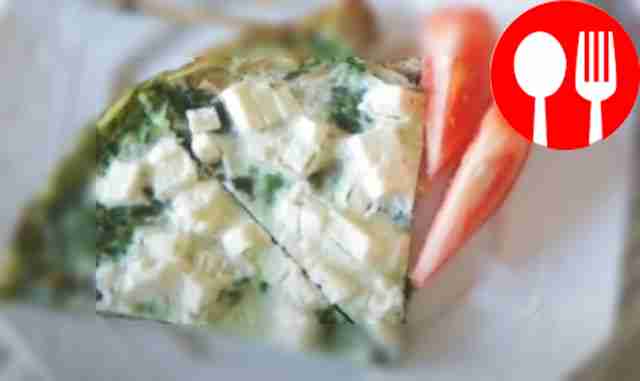 Omelette with spinach and mushrooms