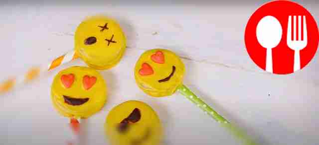 Смайлики на палочках