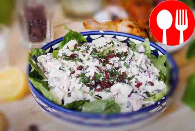 Winter salad with chicken