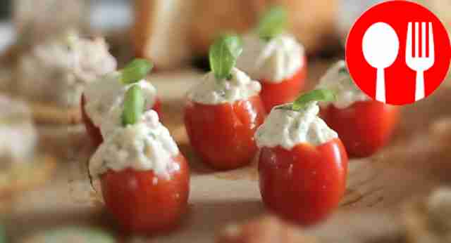 Закуска из сыра с базиликом, петрушкой и чили