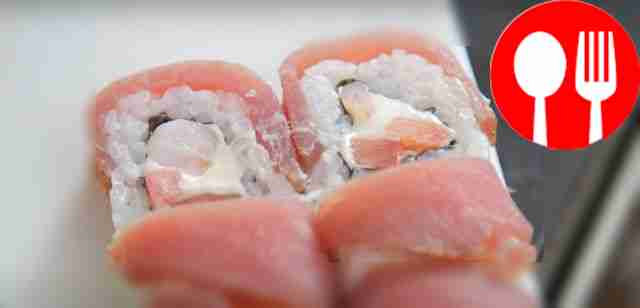 Ролл с креветками и тунцом