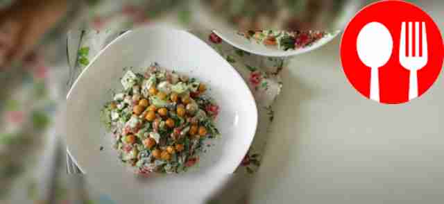 Салат с нутом и фетой