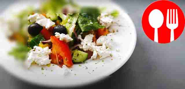 Greek salad with sweet peppers