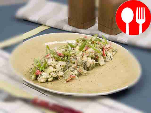 Crab salad with pickled cucumber