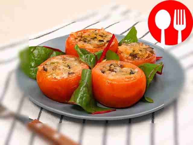 Помидоры, фаршированные грибами и зеленью