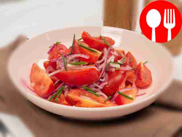Salted tomato salad